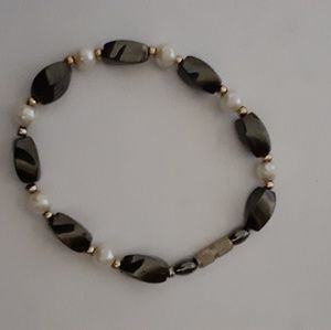 Classic Bracelet Vintage Black White Faux Pearl